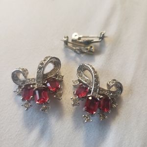 Vintage brooches